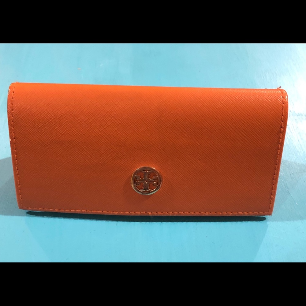 [SOLD]  Tory Burch Sunglasses Case